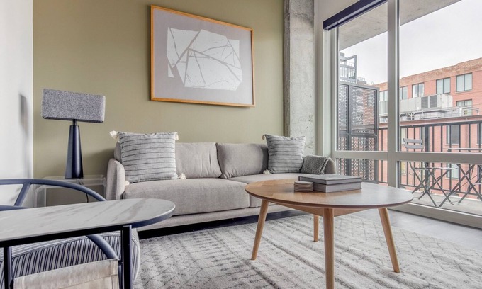 Killgubbin Apartamento | Impeccable River North 1BR w/ Yoga Studio, nr Riverwalk, by Blueground