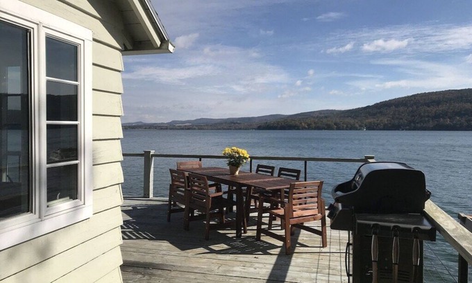 Cooperstown - Otsego Lake Cabaña | Nuevo 2019 ~ Directo OTSEGO LAKEFRONT ~ Kayaks ~ Dock !!