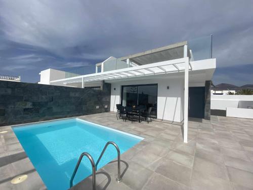 Puerto Calero Villa | Imperdible, Villa con piscina y barbacoa