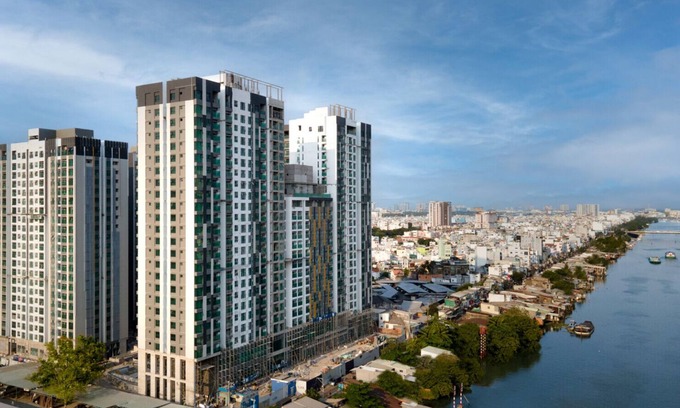 District 4 Condominio | Imperial De La SoL District 4