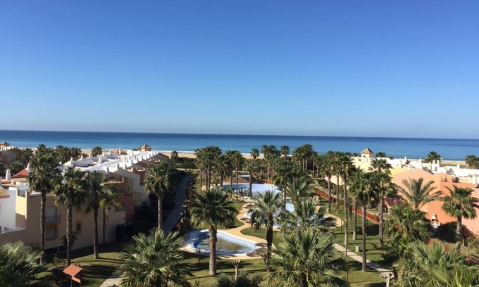 Atlanterra Apartamento | Impresionante duplex con vistas al mar en primera línea de playa