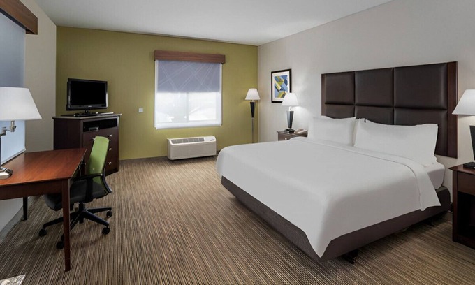 Flemington Casa | Impressive Room for Business Travelers! Free Wifi