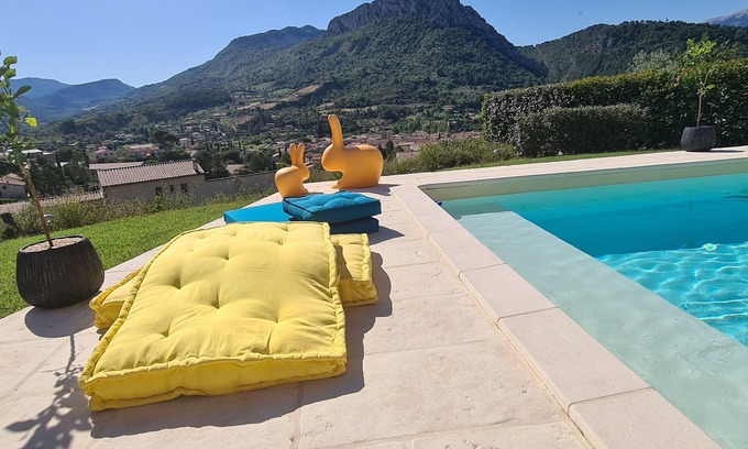 Buis-les-Baronnies Casa | In a postcard setting! Villa 10 people Drome Provençale