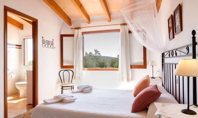 Urbanitzacio la Font Villa | En un entorno rural, con piscina - Can Baster