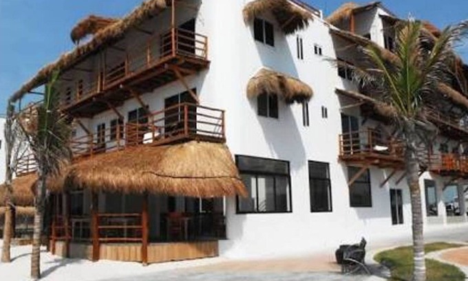 Majahual Apartamento | En hotel boutique Elba vista lateral al mar