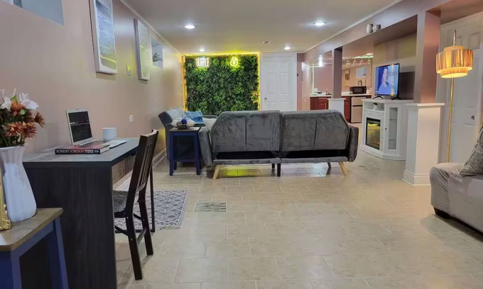 Washington Heights Casa | Chicago/Beverly/Evergreen Park Home