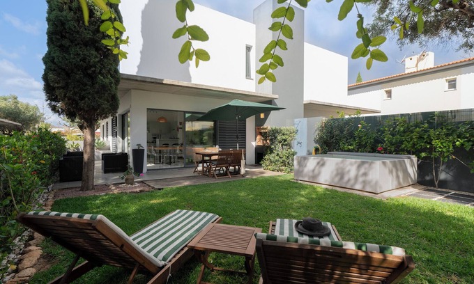 Pedras Pretas Casa | In Porto Santo, with jacuzzi - Villa Sea-Esta