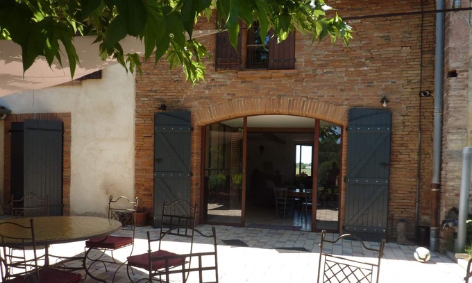 Lacourt-Saint-Pierre Casa | In the heart of a 1-hectare wooded island of greenery