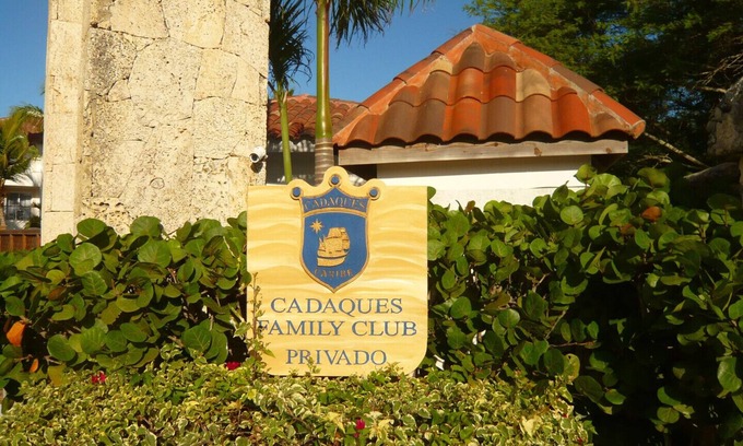 Dominicus Casa | In the heart of Paradise 2 Bedrooms in Cadaques Caribe Family private club
