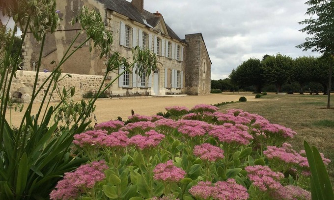 Montreuil-Bellay Otro | In the heart of the Loire Valley, surrounded by nature... Château de la Treille