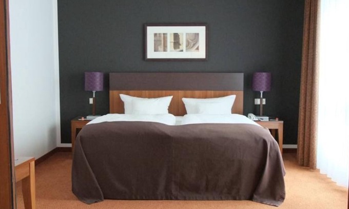 Erfurt Old Town Casa | In the heart of Erfurt - standard room at Hotel Dorint
