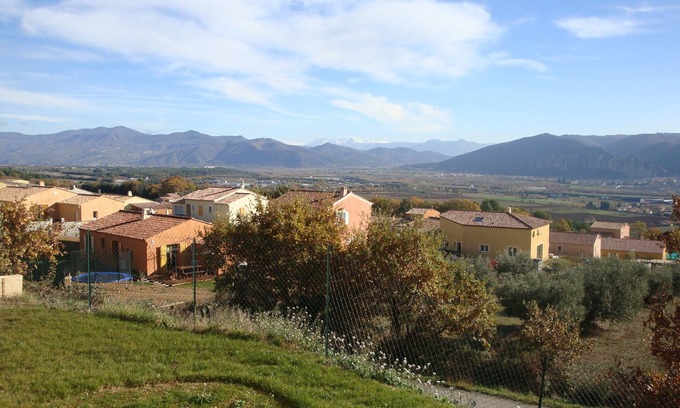 Peyruis Casa | En el corazón de Provenza, para vacaciones, bonita villa con una vista magnífica.