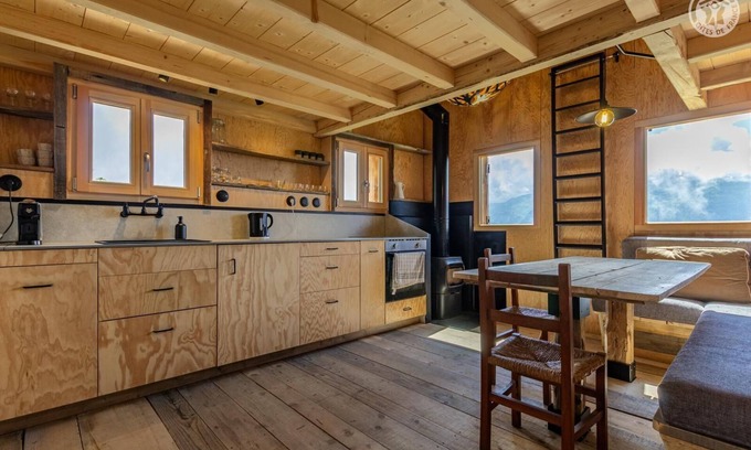 Hauteluce Casa | In the heart of the Beaufortain, a veritable "little Savoyard tyrol". 3km from Les Saisies Olympic resort
