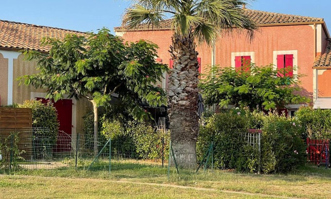 Beziers Complejo | In the heart of the Biterroise vineyards