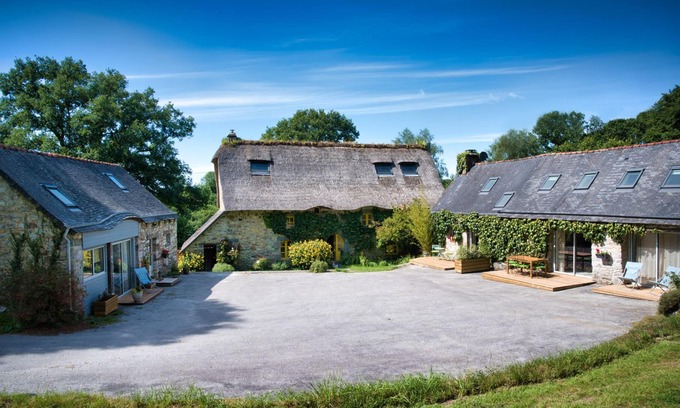 Plelauff Casa | In the heart of the forest, the Lety gites welcome you to an unspoilt setting.