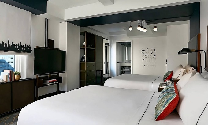 Tudor City Hotel | In the Heart of the Lower East Side! Walk to Rockefeller Center and Time Square