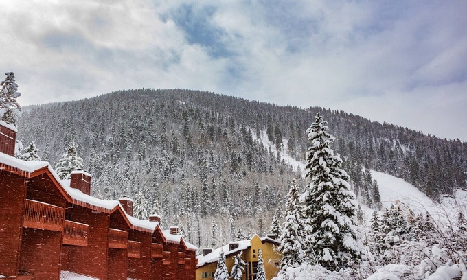 Taos Ski Valley Condominio | En el corazón de Taos Ski Valley - sin tarifa de limpieza