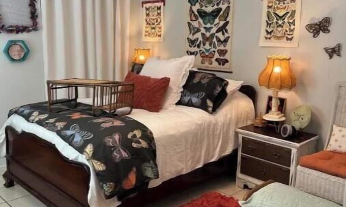 Northeast Pensacola Casa | In The Treetops of The Oaks Lane
