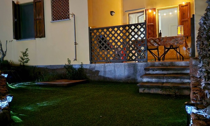 Pirotto Li Frati Casa | In the village Baia delle Mimose, 150 mt from the sea-independent entrance, garden