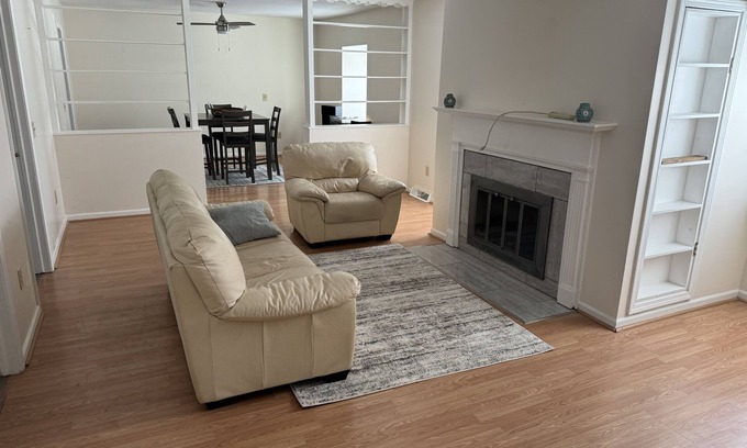 Fancher Apartamento | In the woods apartment close to Brockport College and the Erie Canal.