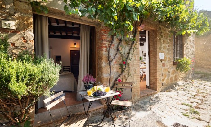 Monticchiello Casa | In Toscana Camere