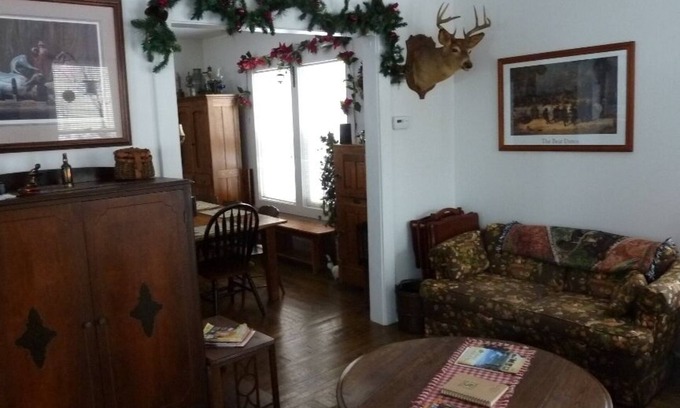 Old Forge Casa | En la ciudad de vacaciones - Jim Adirondack Home