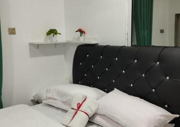 Kota Bharu Casa | Inap Idaman 6 Queen Bed Near HUSM
