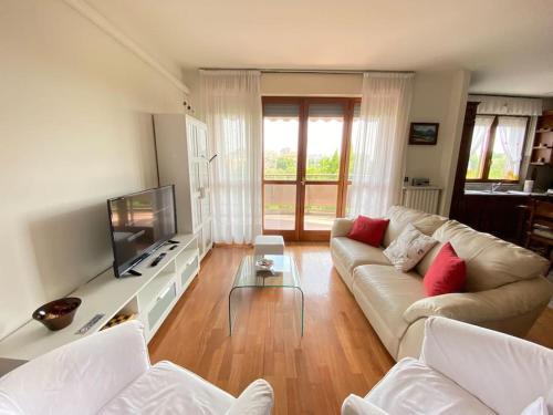 San Donato Milanese Apartamento | [Incantevole] - 15 Minuti da Duomo + Wifi, Parking