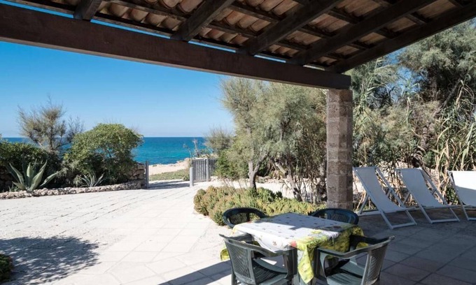 Pizzo Casa | Incantevole Trullo a 50m dal Mare, Gallipoli - Cod. 205