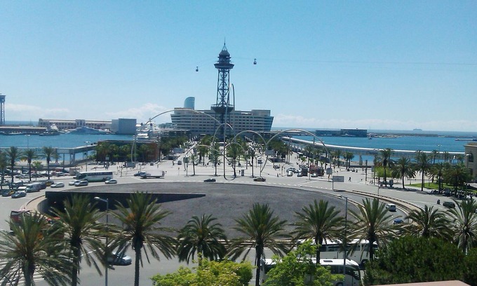 El Poble-sec Apartamento | Increible apartamento-centrico-vistas al mar-cerca de la playa-Wifi gratis.