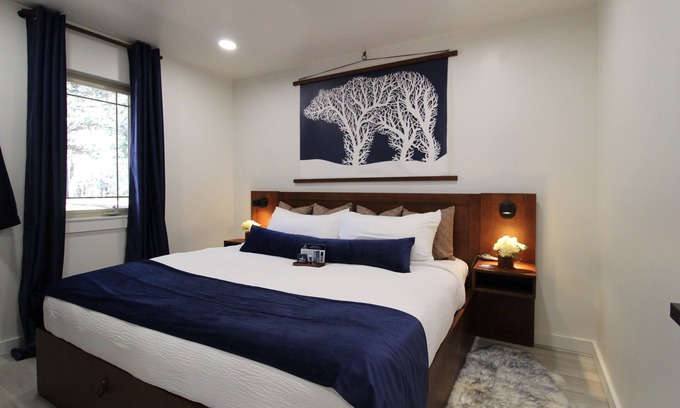 Angel Fire Cabina | Incredible cabin, remodeled, minutes to Resort, fire pit, A/C
