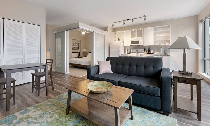 Crossroads Arts District Condominio | Incredible Inclusive Resort Style Vacation and Exquisite Rooftop Amenities 335