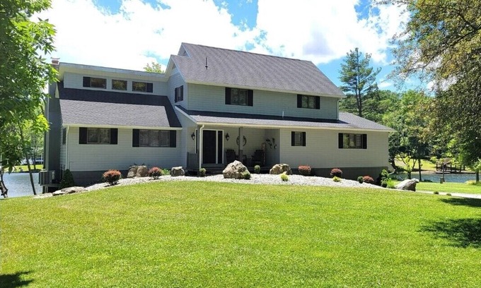 Treasure Lake Casa | Incredible Lakefront Property with Year-Round Hot Tub - SLEEPS 20