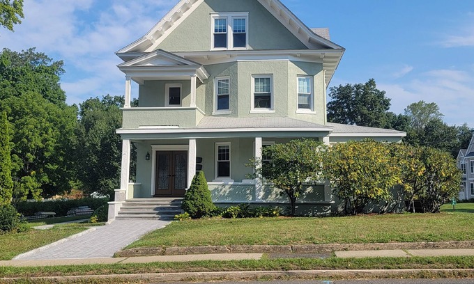 Ridgefield Apartamento | Incredible opportunity to rent in the heart of Ridgefield CT!