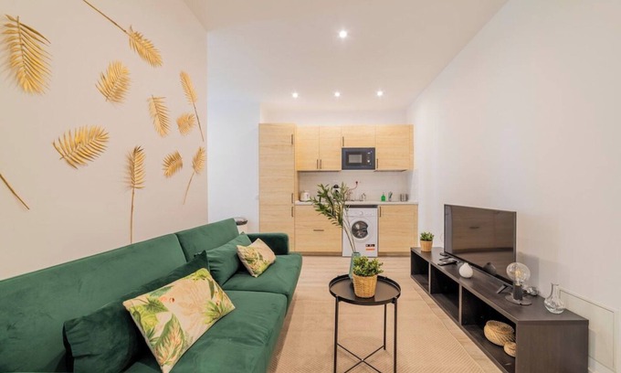 Palos de la Frontera Apartamento | Increíble Apartamento Triple en Atocha D1A
