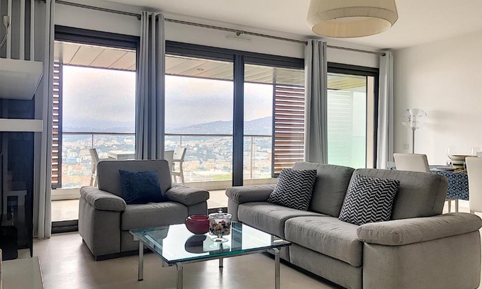 Mont Boron Apartamento | Incredible views of Nice in a calm luxury complex & big park