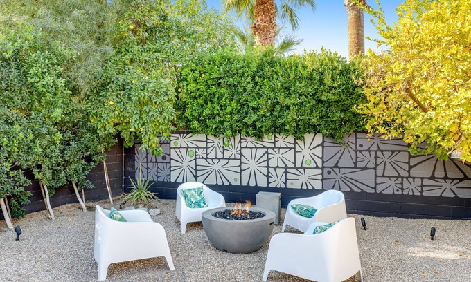 Sunmor Casa | Incredible William Krisel-designed Alexander house with private pool & spa
