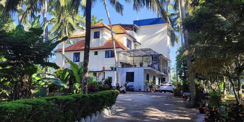 Kovalam Apartamento | Indeevaram Apartments