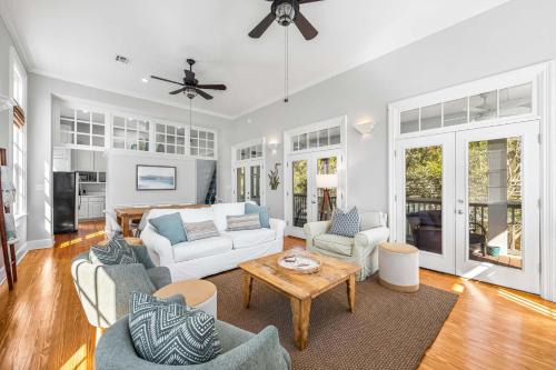 Seaside Casa | Independence Day