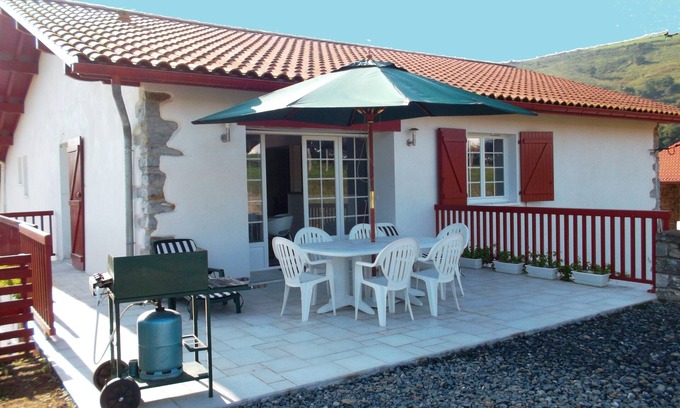 Lantabat Casa | Casa rural independiente de 3 * en el País Vasco entre mar y montaña