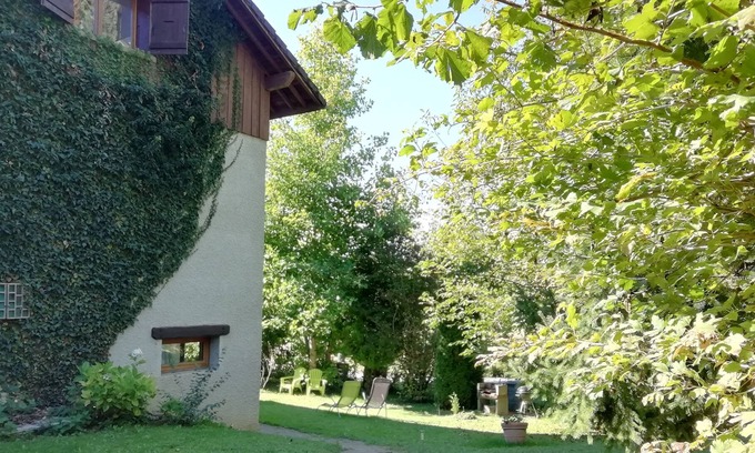 Viuz-la-Chiesaz Apartamento | independent 68m2 apartment with large private garden