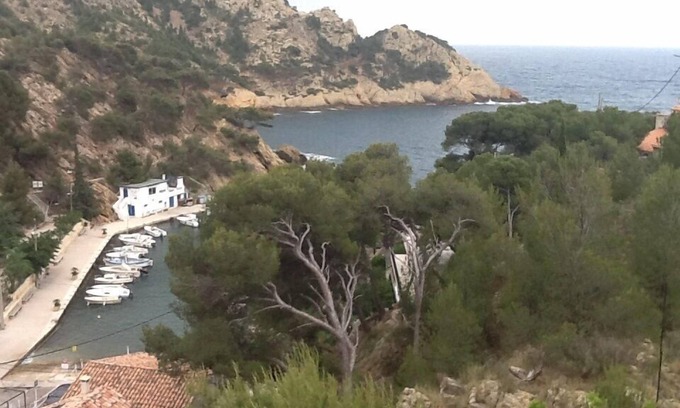 Ensues-la-Redonne Apartamento | Apartamento independiente en villa, en los pinos con vistas al mar.