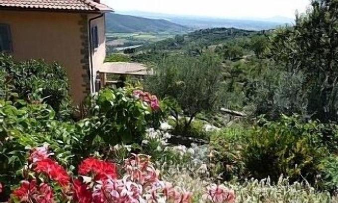 Cortona Apartamento | Alojamiento independiente en Villa con piscina privada y vistas panorámicas