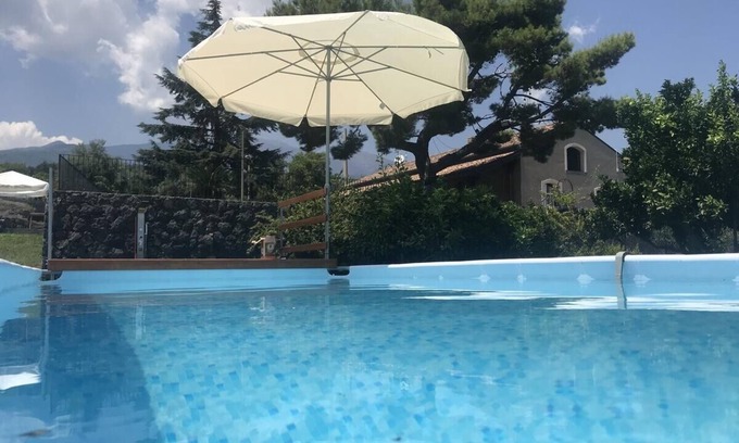 Giarre Apartamento | Independent apartment, for relaxing vacations, with views between the sea and Etna