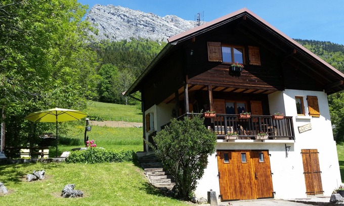 Thones Chalet De Esquí | Chalet independiente 3 *, cerca de los centros turísticos de Aravis y el lago de Annecy