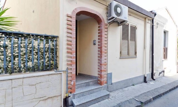 Fiumefreddo di Sicilia Casa | Casa independiente en la zona centro-Casale Papandrea a 2 km del mar cerca de Taormina-Etna
