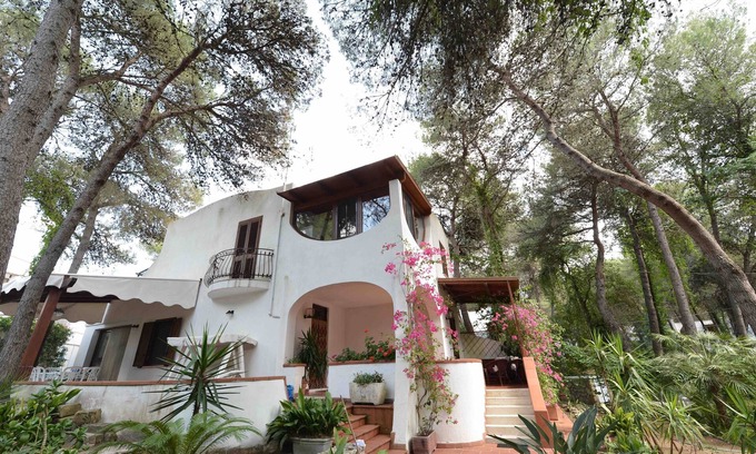 Castellaneta Marina Villa | Villa independiente para familias que buscan grandes espacios, relajación y mar.
