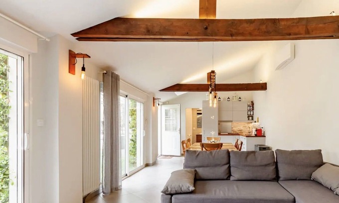 Sartrouville Apartamento | Independent studio with Jacuzzi