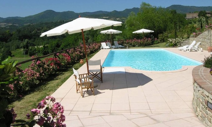 Vicchio Villa | Independent villa with swimming pool