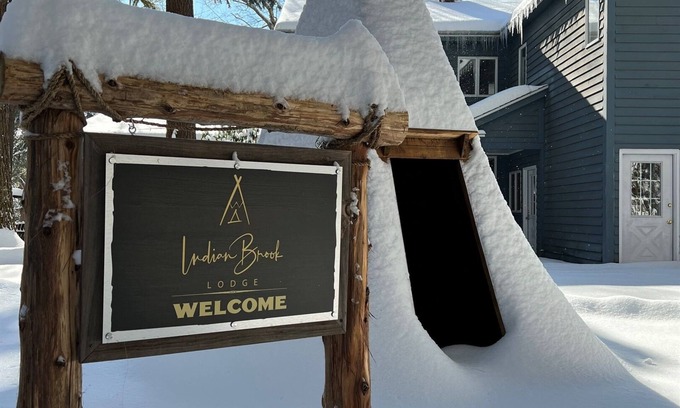 Bolton Landing Casa | Indian Brook Lodge|Lake Views & Access|Hot Tub|11 Beds|Pet Friendly|